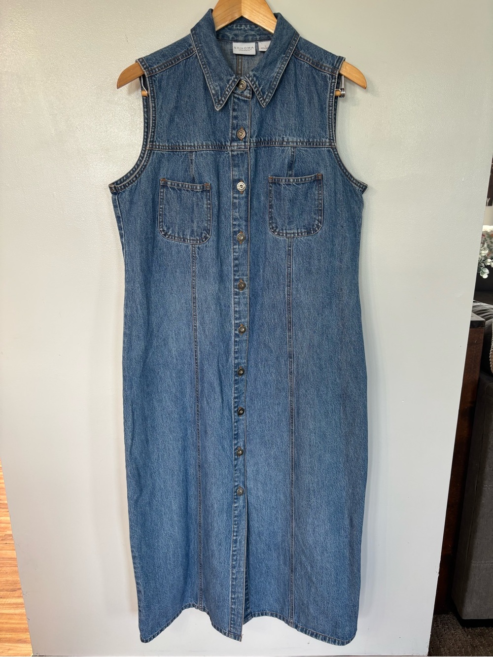 vintage Sonoma Jean Company
sleeveless denim maxi shirt dress.